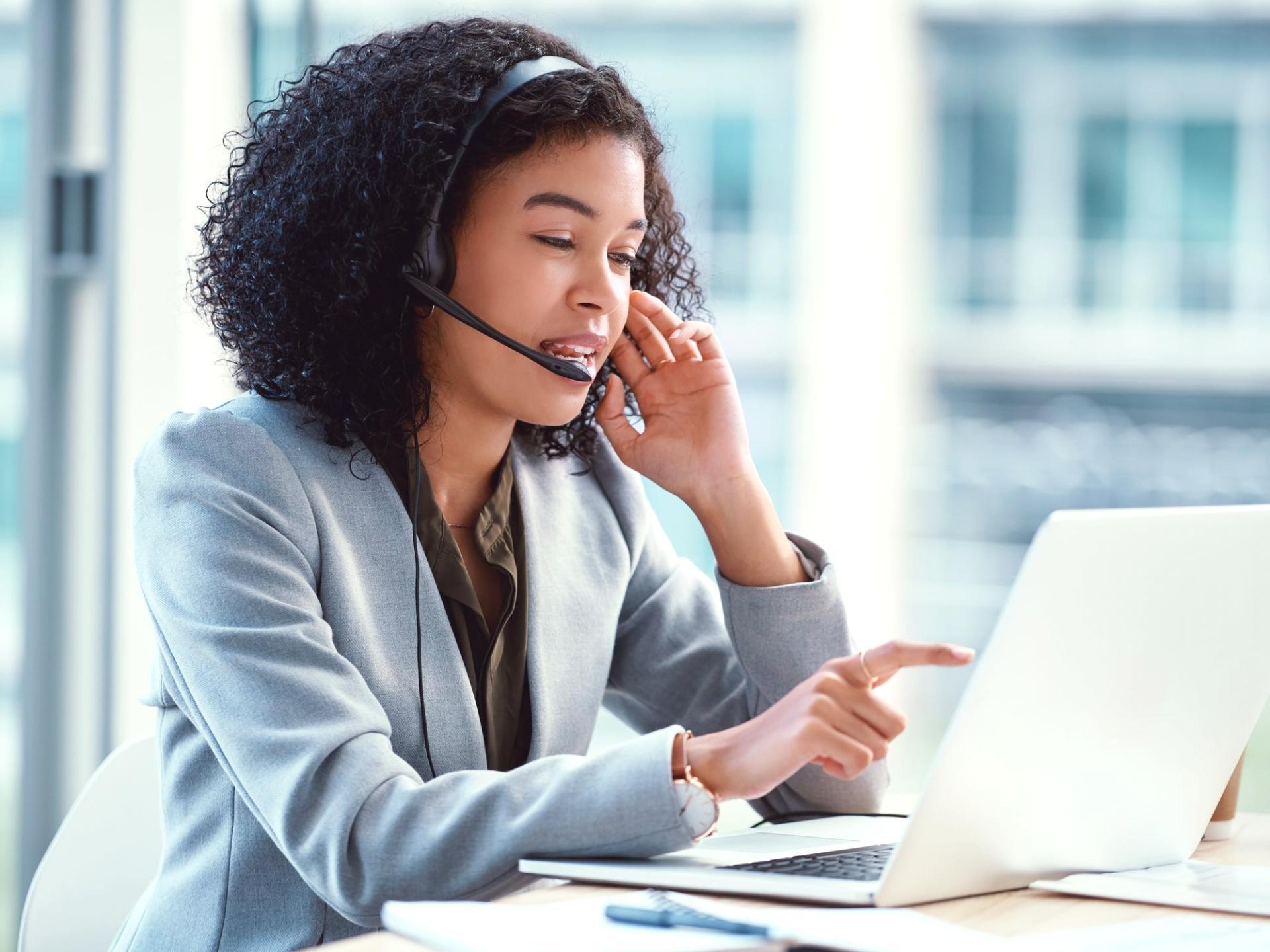 Куратор программы проводит консультацию участника по финансовому планированию